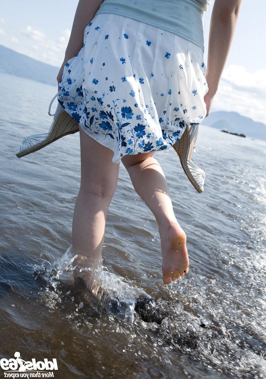 16P Japanese girly outdoors