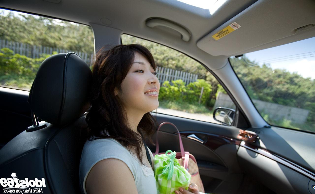 16P Japanese girly outdoors