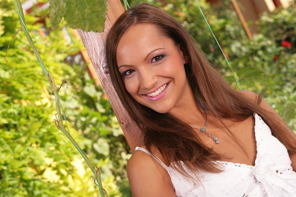 18P Small breasted petite teen babe strips outdoors