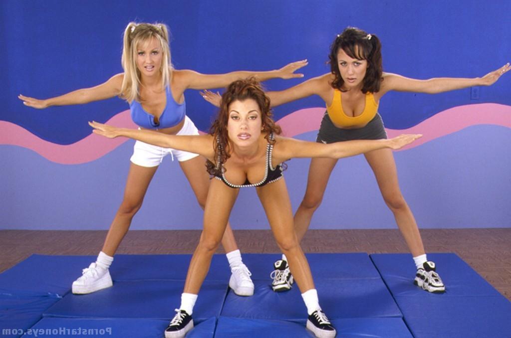 15P Threeway Lesbian Aerobics