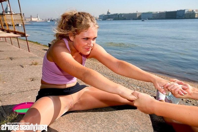 12P Two sports girls do outdoor pantyhose drills