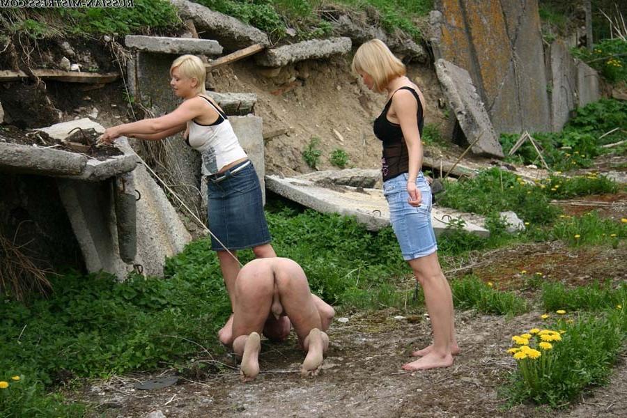 16P Wild countryside trample and pee outdoor picture gallery won't leave you cold