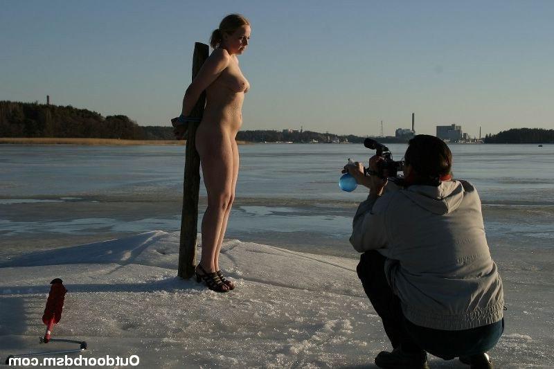 16P Freezing cold bondage outdoor on ice