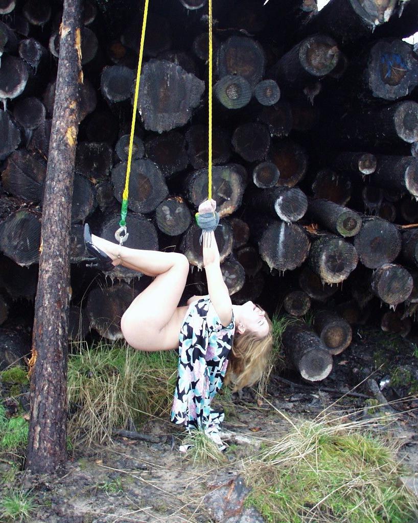 15P Outdoor bondage punishment for a naughty girl