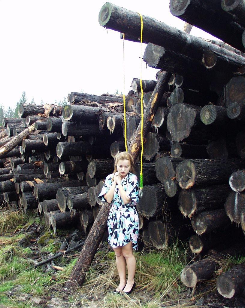 15P Outdoor bondage punishment for a naughty girl