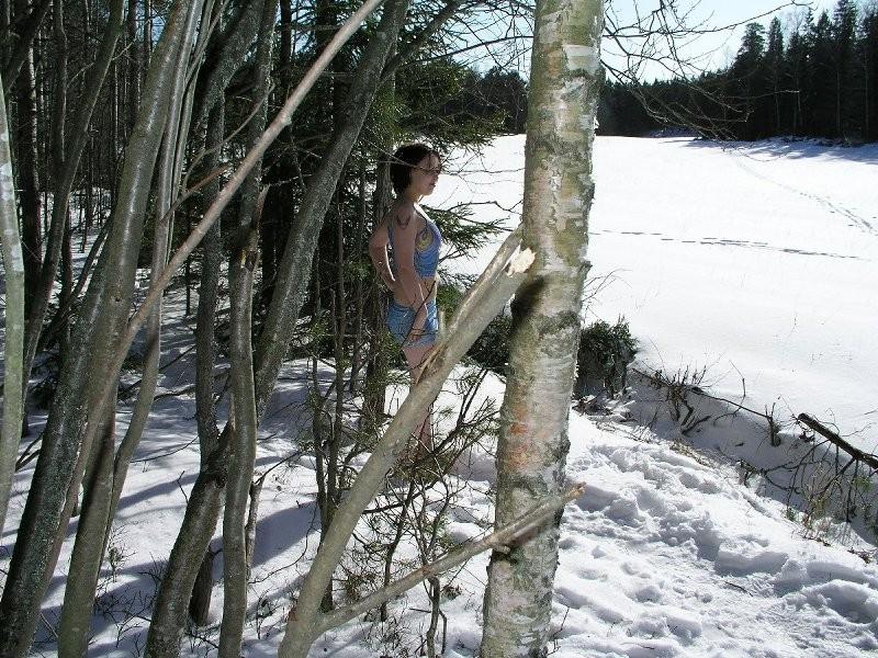 15P Extreme outdoor bdsm in the snow