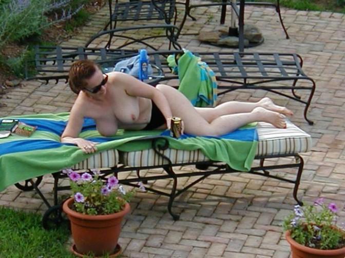 15P When this nudist babe is bare, all eyes are on her