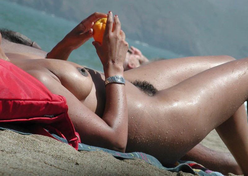 15P When this nudist babe is bare, all eyes are on her