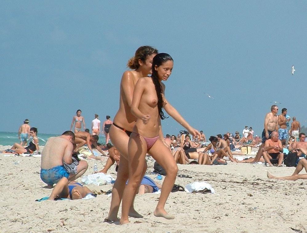 15P Naked teen nudist turns all the men on here
