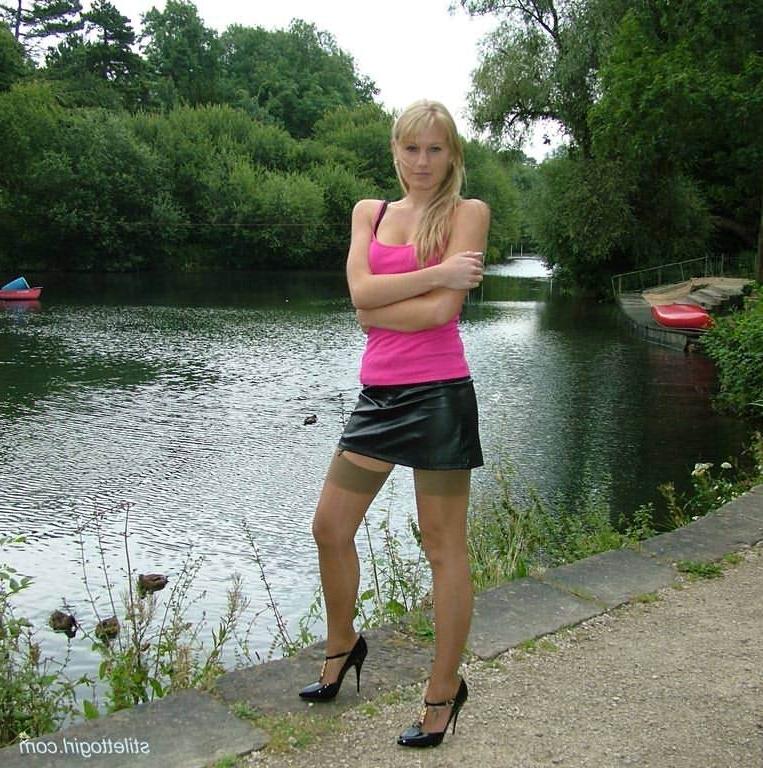 15P Nylon and high heels fetish outdoors