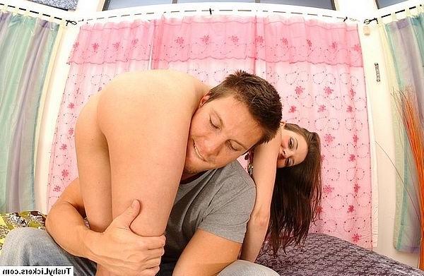 20P Absolute adorable amateur sexy babe got her very hot body licked
