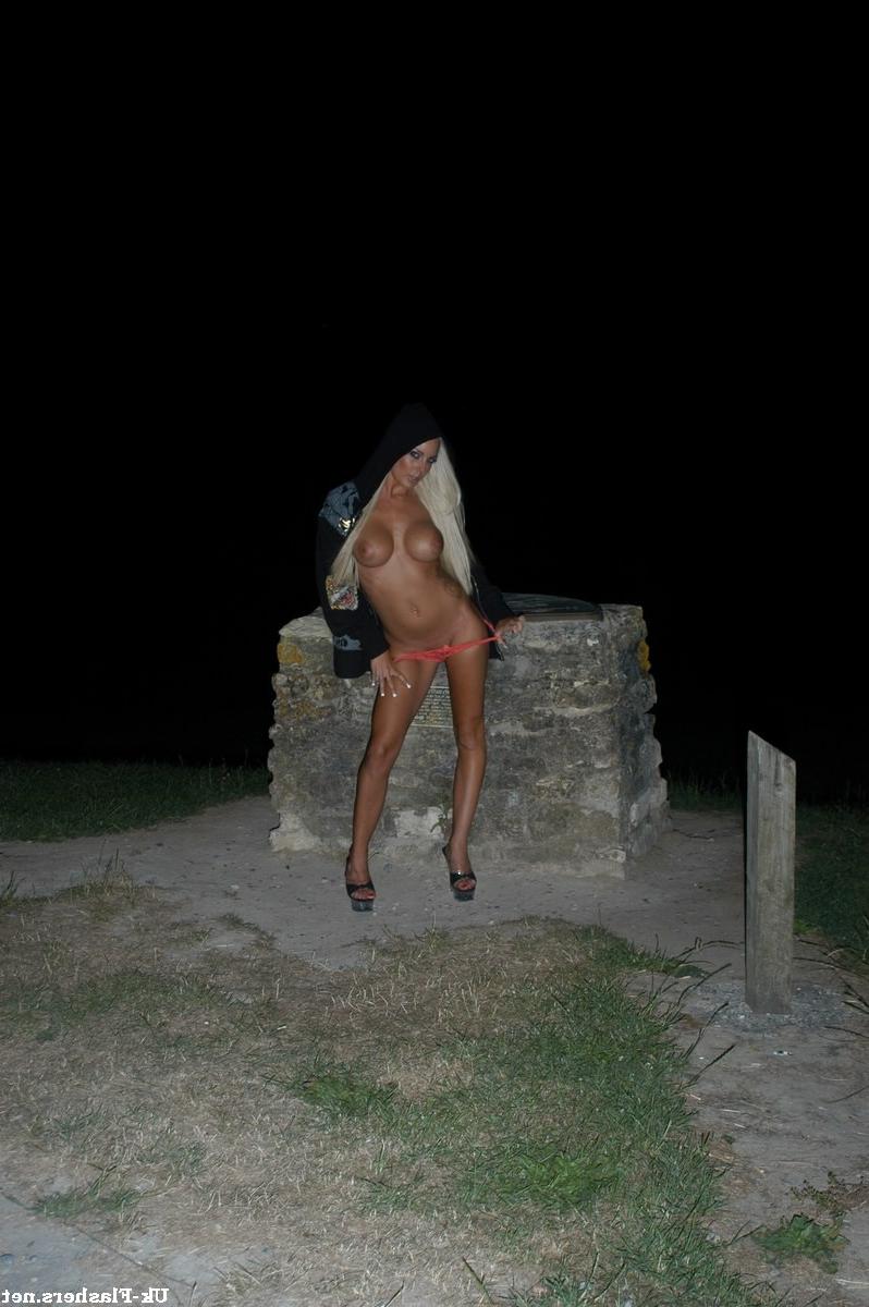 16P Jeana Brocks public nudity and outdoor uk pornstars voyeur striptease with exhib