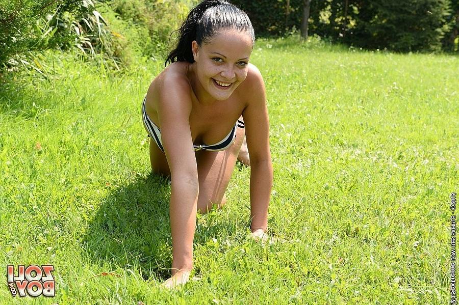 16P Dolly Diore sexy brunette strips bikini outdoors and sucks older