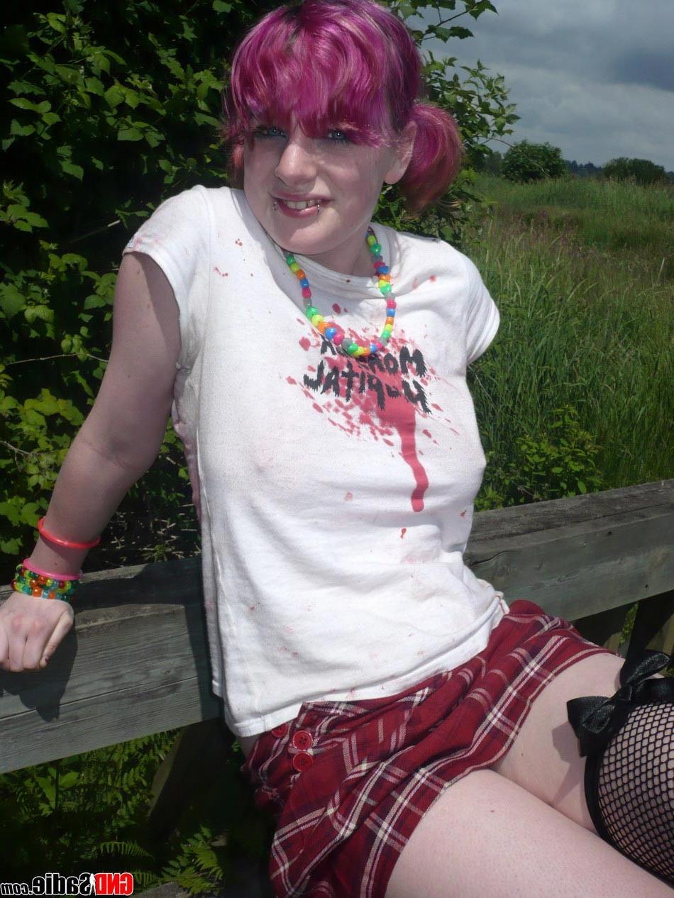 16P Alt punk girl Sadie stripping outdoors