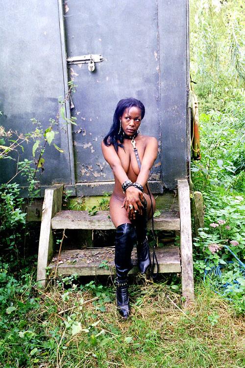 16P Afro amateurs public nudity and ebony flashing 
