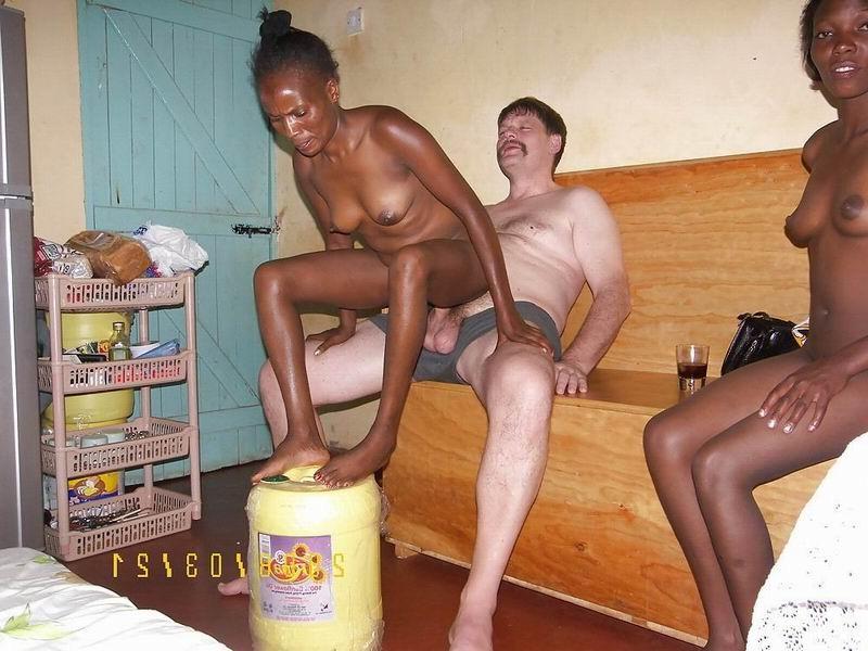 12P white men have a fun with thee african babes