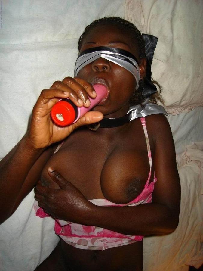 20P busty african amateur girl like pissing and bondaged