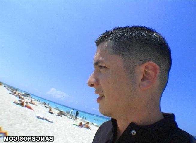 16P beach beauty shows off african pussy to white rich boy