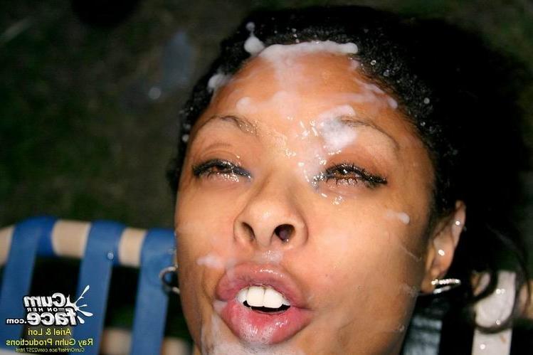 16P Menina negra ao ar livre gangbang e gozada
