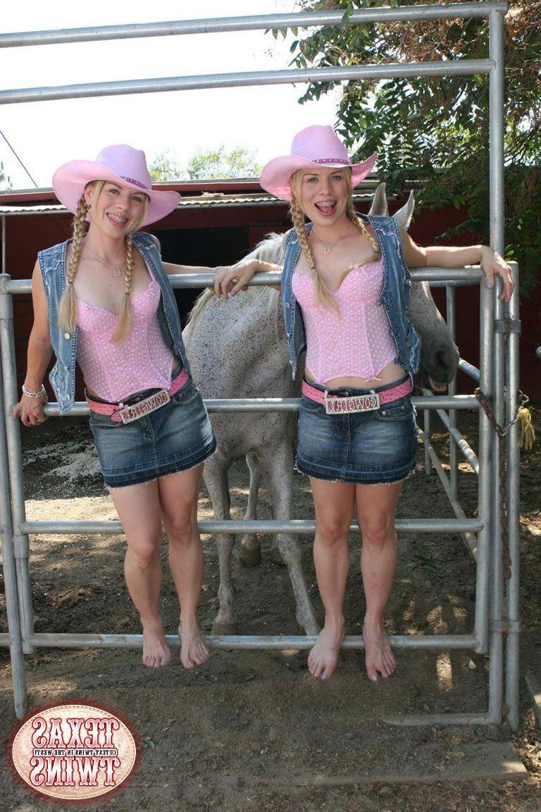 16P Two naughty blonde texas twins playing outdoors