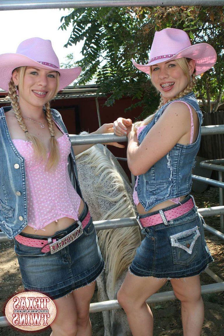 16P Two naughty blonde texas twins playing outdoors