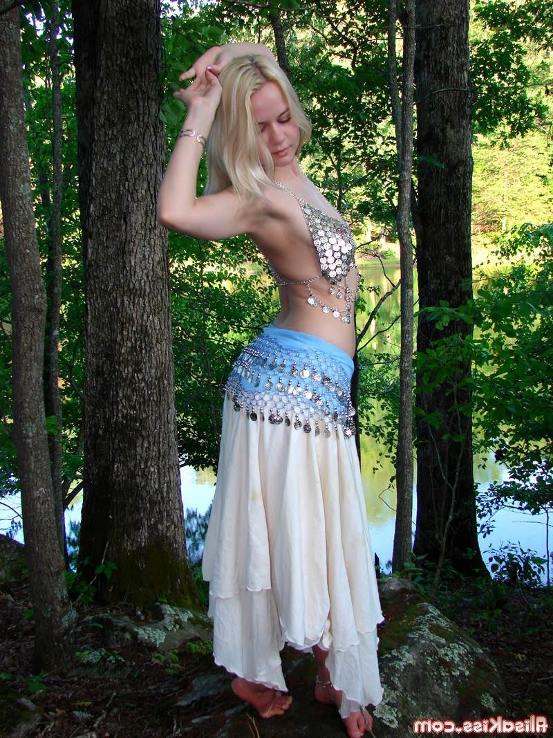 15P Busty blonde teen outdoors