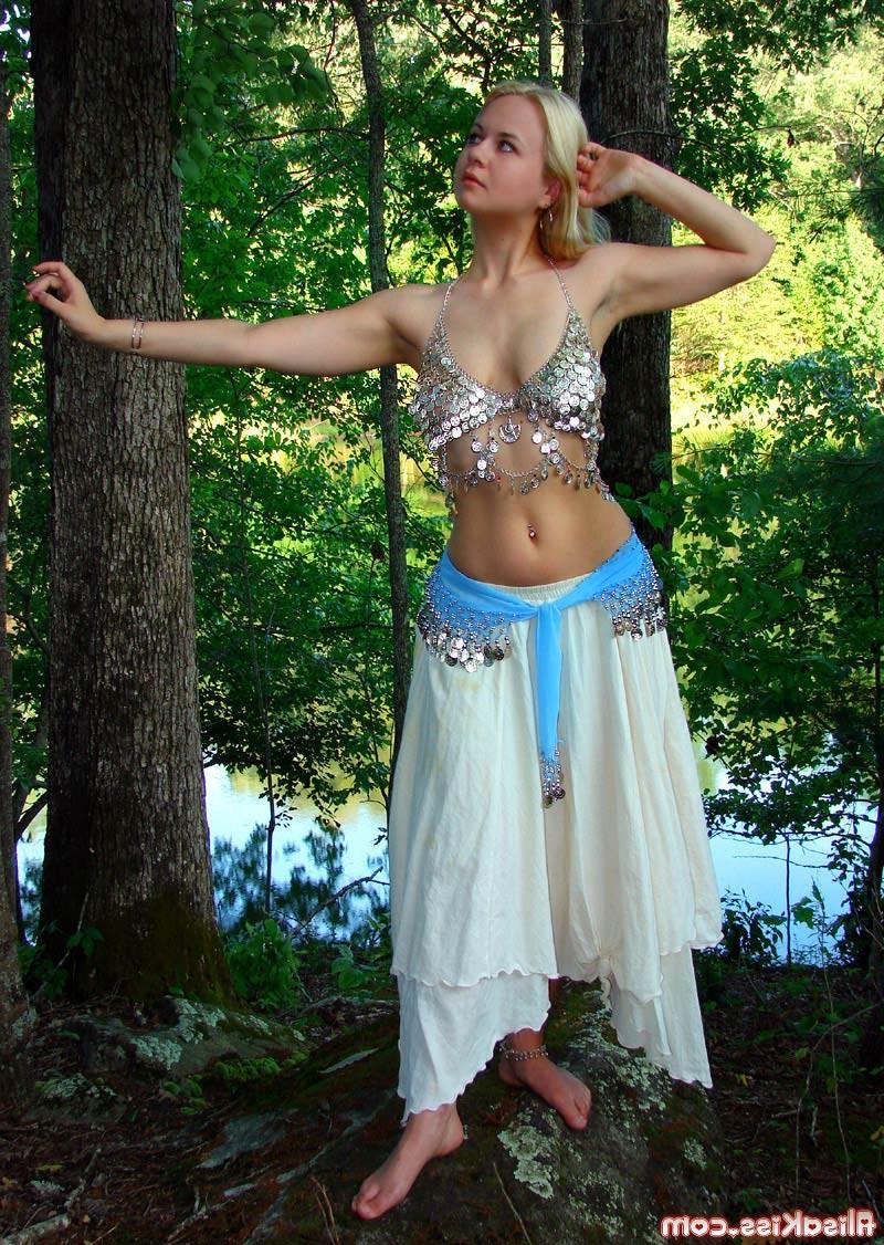 15P Busty blonde teen outdoors