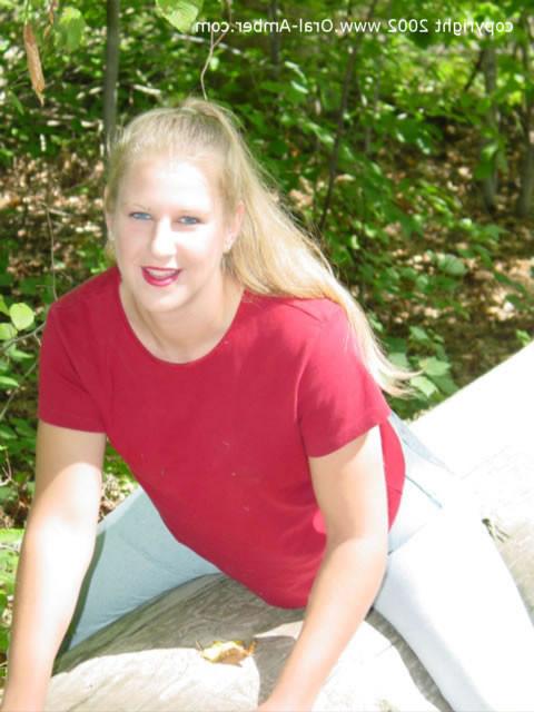 16P Outdoor amateur blowjob and cumshot