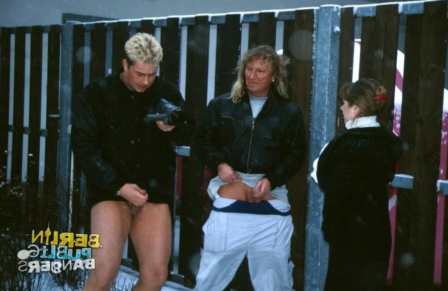 16P Wild german amateurs enjoying winter public sex on the snow outdoors