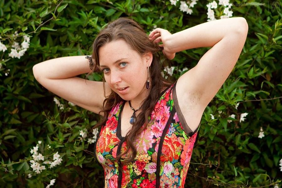 15P Hairy Brunette Amateur Flaunts Her Beautiful Body Outdoors