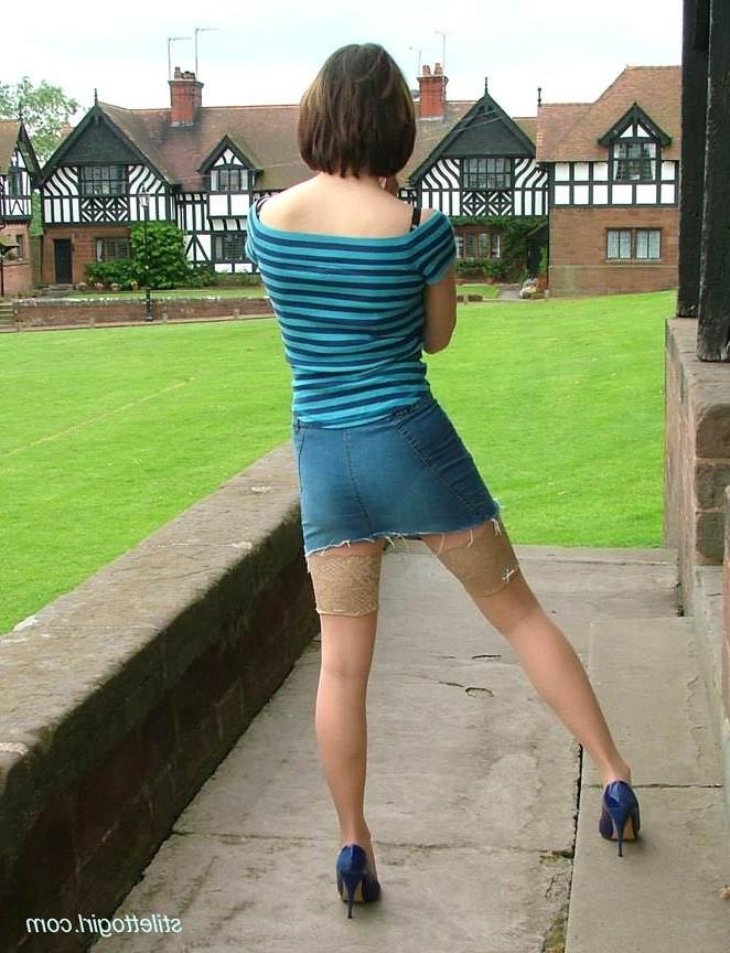 15P Stiletto girl in stockings outdoors