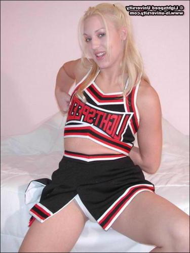 18P Lovely golden hair spreading smooth thighs