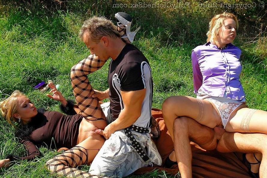 16P Horny babes seduce two regular guys to outdoor groupsex