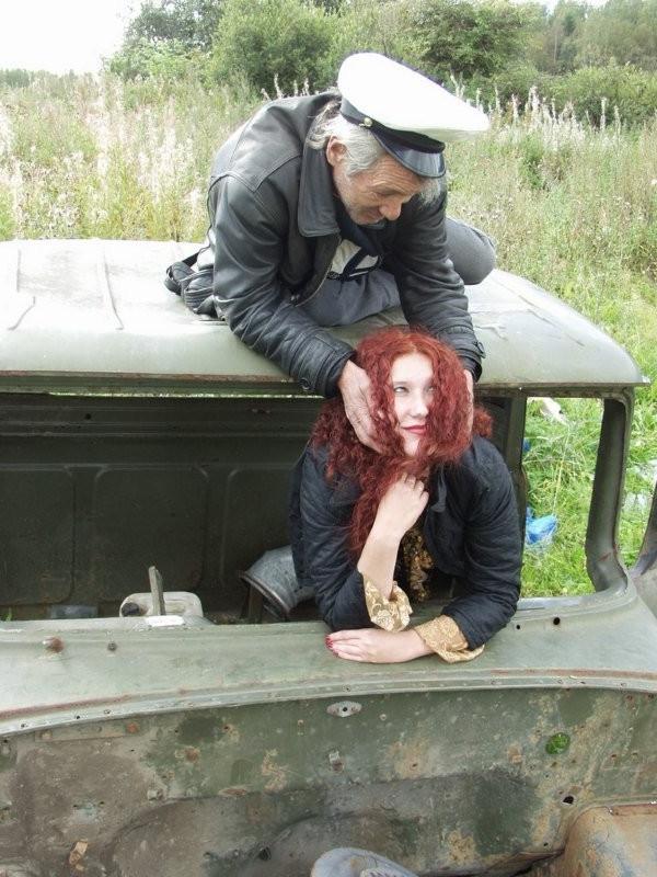 12P She needs a season shaft to fuck her snatch