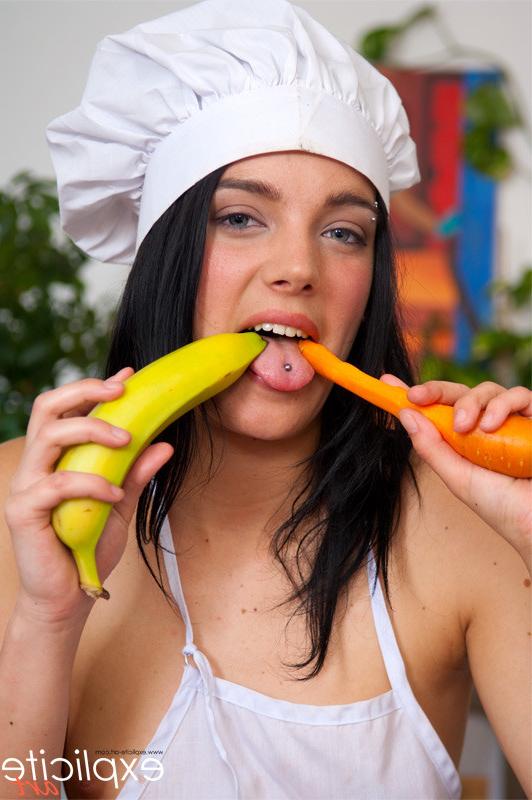 16P Brunette teen in stockings shoves vegetables in all her holes