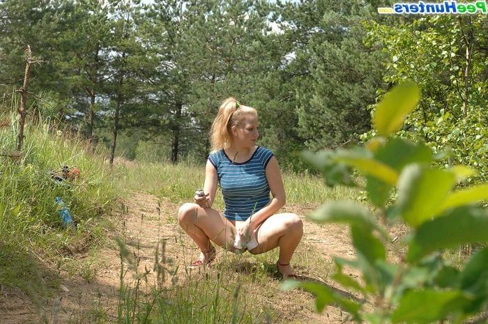 16P Cute blonde teenie gets naked and pees outdoors in the woods