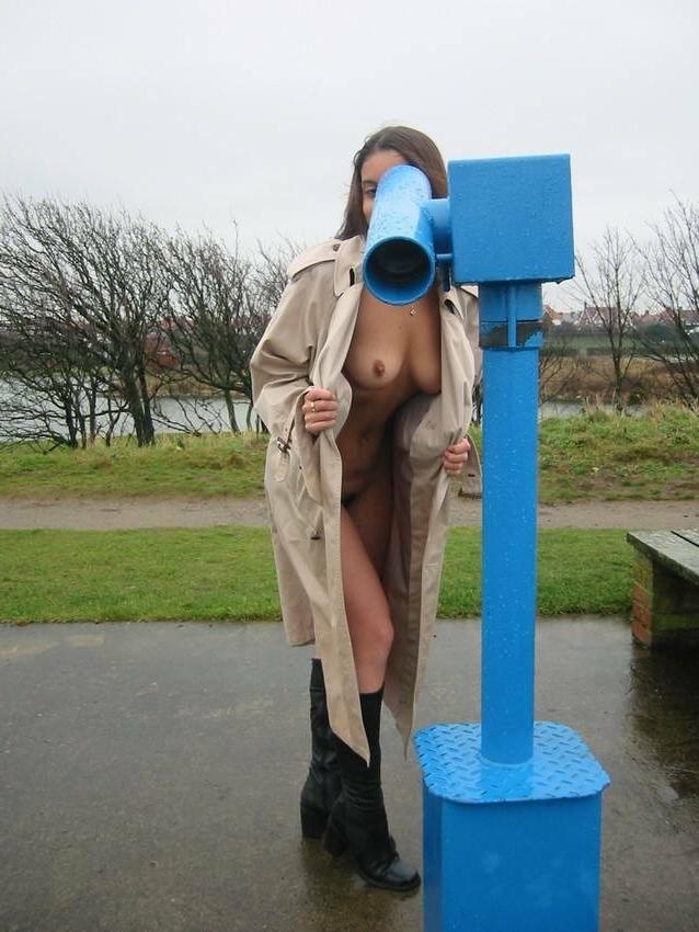 15P UK amateur Nicki Lewis flashing outdoors