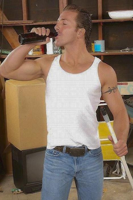 20P Caucasian and black hunks sucking and jerking deal