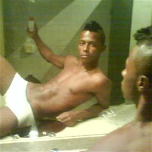 16P Self-shooting black African-American hunk