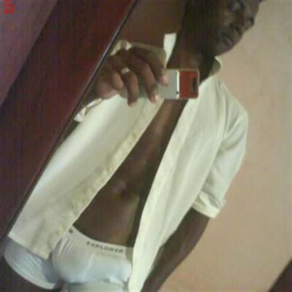 16P Self-shooting black African-American hunk