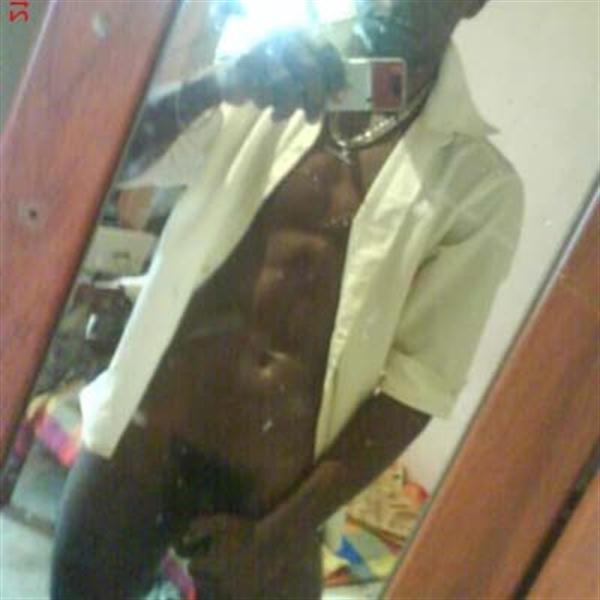 16P Self-shooting black African-American hunk