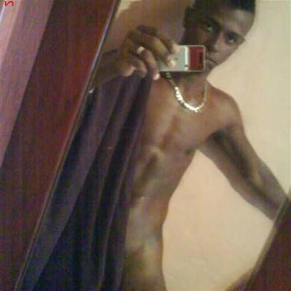 16P Self-shooting black African-American hunk