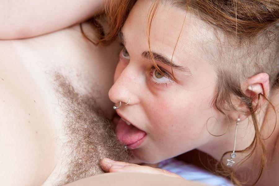 15P Two Lovely All Natural Amateur Girls Pleasure Each Other