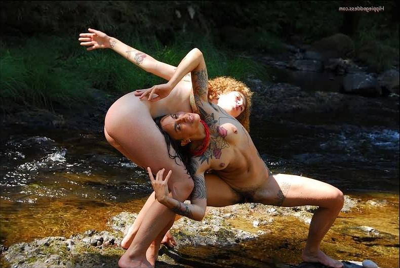 16P Athletic Hairy Tattooed Lesbian Amateurs Yoga Dancing Outdoors