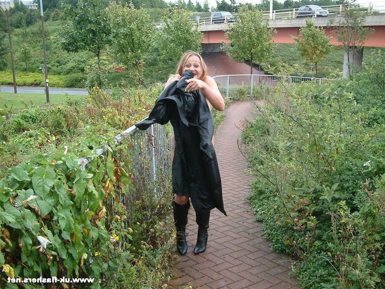 16P Uk amateur public nudity of busty milf Gina flashing tits outdoors and exhibitio