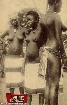12P Classic African ladies showing their real bodies