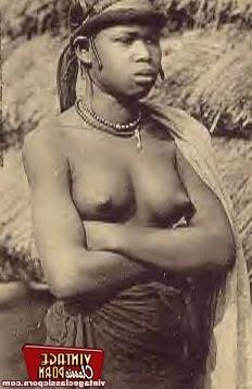 12P Classic African ladies showing their real bodies