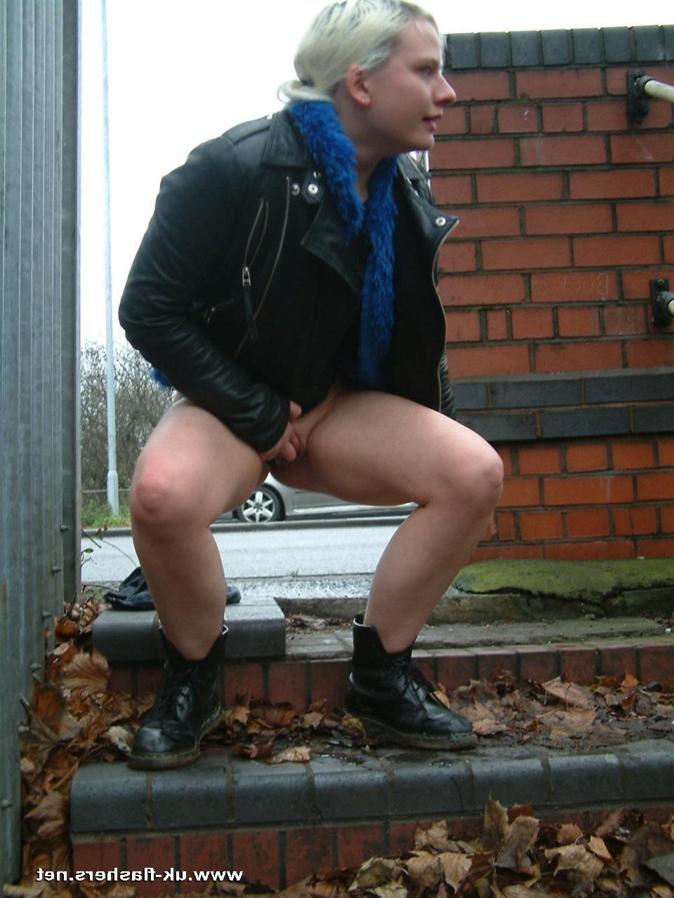 16P Amateur public pissing and rude outdoor nudity at the call of nature