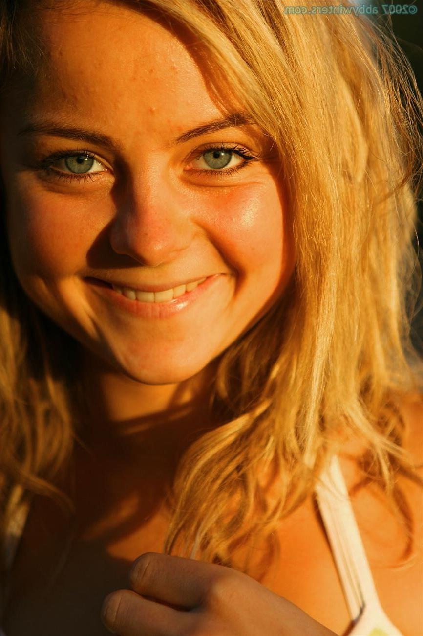 16P Petite blonde amateur teen getting naked in outdoors