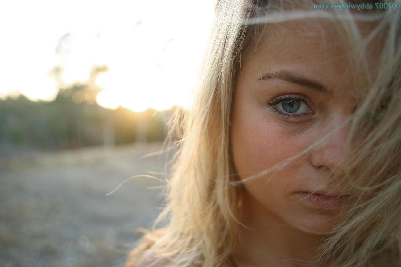 16P Petite blonde amateur teen getting naked in outdoors